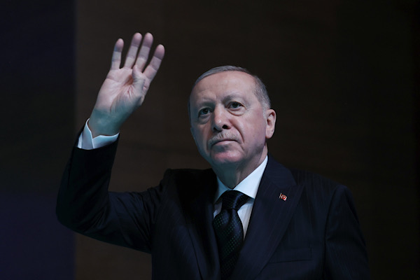 Cumhurbaşkanı Erdoğan’dan öğrencilere karne tebriği