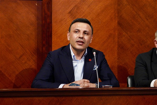 Çelik: Belediyelerimize düşman hukuku uygulanıyor
