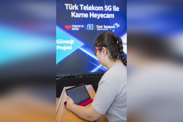 Türk Telekom’un TahtApp uygulamasıyla karne heyecanı 7 ilde 5G’yle eş zamanlı yaşandı
