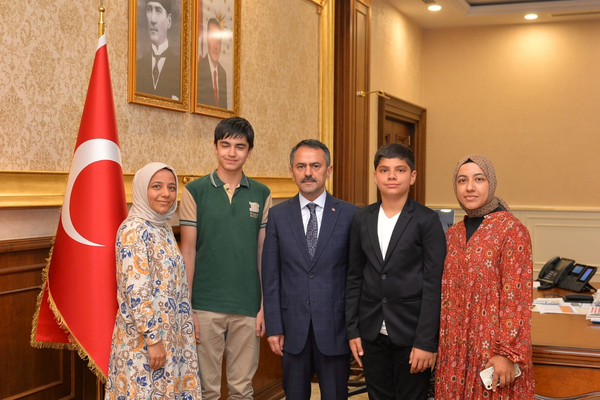 Körfez Barbaros İmam Hatip Ortaokulundan, Vali Aktaş’a davet