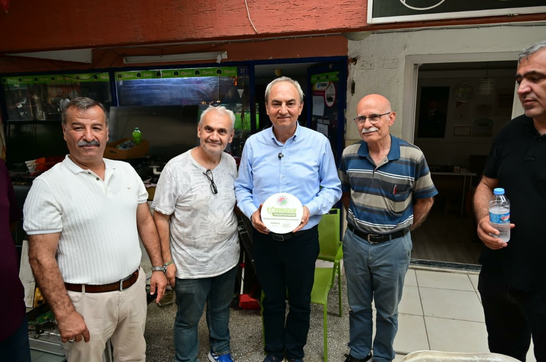 Kocagöz, ‘Temizlik Kirletmemektir’ kampanyasını esnafa anlattı