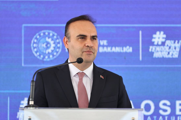 Bakan Kacır: İzmir’i üretim, istihdam ve ihracatta öncü şehir yapacağız