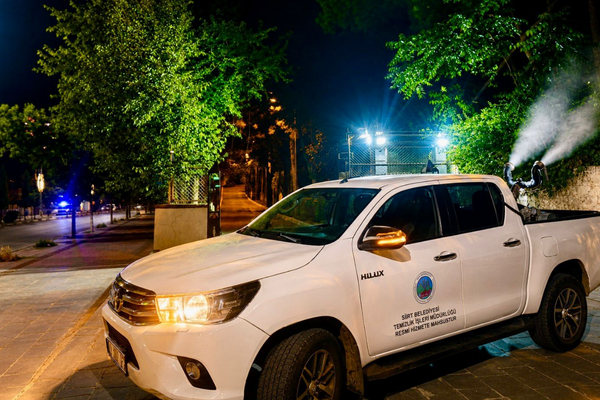 Siirt Belediyesi’nden sinek ve haşereyle mücadele çalışması