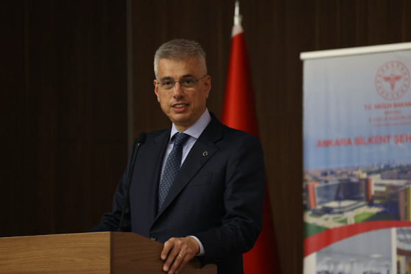 Memişoğlu: Türkiye, sağlıkta teknoloji geliştiren ve yön veren ülkelerden biri