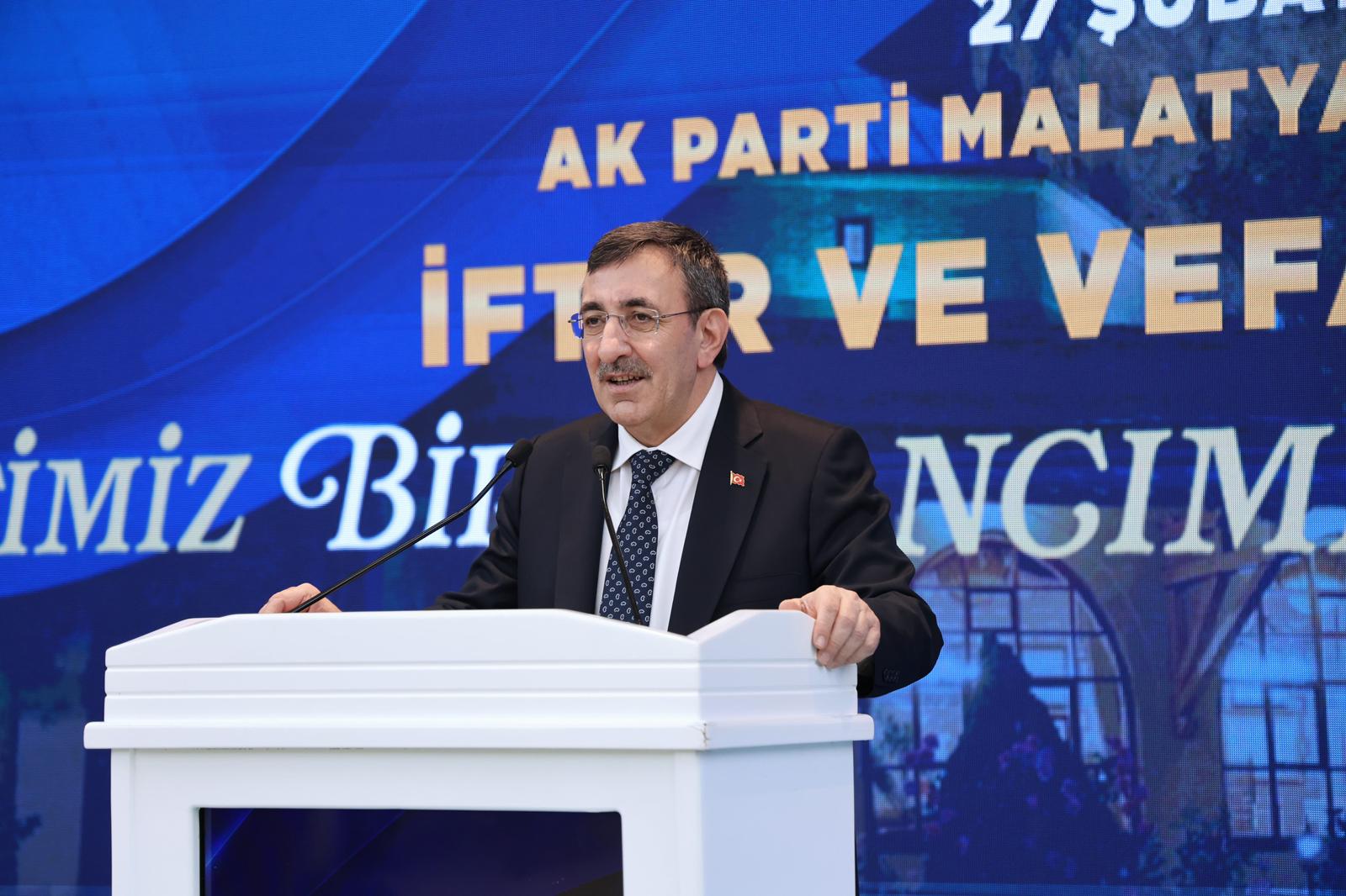Yılmaz: İnsan onuru ve eşit vatandaşlık esastır
