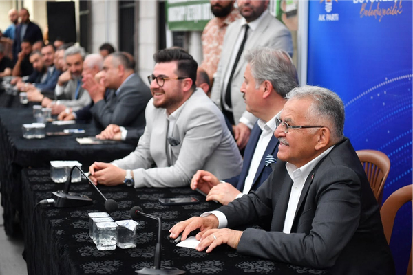 Başkan Büyükkılıç Melikgazi’de vatandaşlarla buluştu