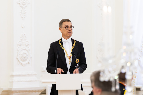 Stubb, Kenya Devlet Başkanı Ruto ile Nokia etkinliğine katıldı