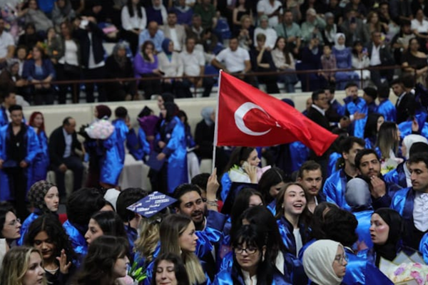 DPÜ’de mezuniyet heyecanı yaşandı