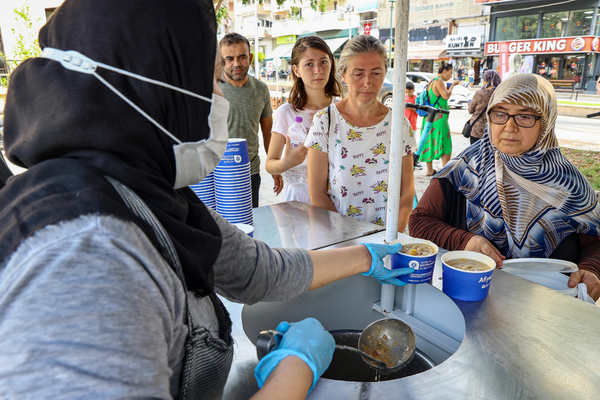 Antalya’da 19 ilçede aşure ikramı yapılacak