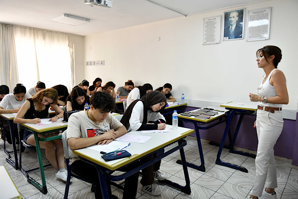 MURGEM öğrencilerinden YKS’de yüzde 96’lık başarı