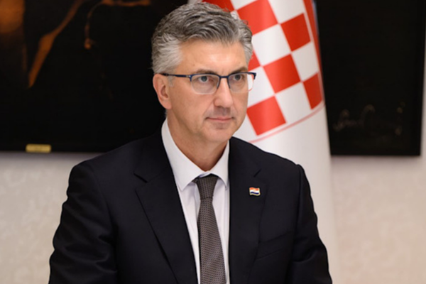 Plenkovic, dünya şampiyonu U18 sutopu takımını kabul etti