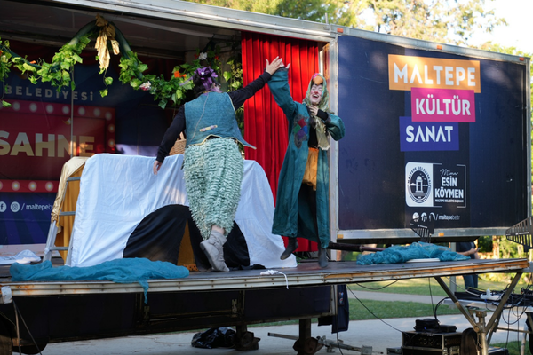 Maltepe’de gezici yaz çocuk tiyatroları başladı