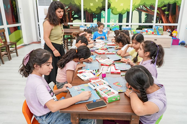 Diyarbakır’da 520 çocuk yaz tatilini sanat ve bilimle geçiriyor