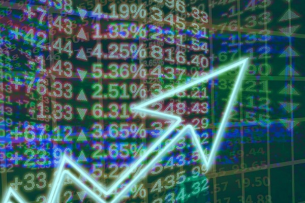 BIST 100’de 14.000-14.200 bandı kritik önemini koruyor