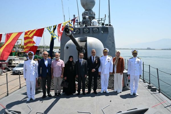 Vali Aktaş’tan TCG Fırtına Hücumbotu’na ziyaret