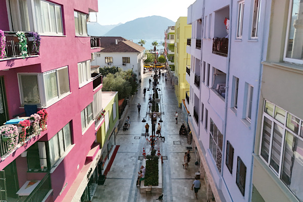 Marmaris’in çarşı dönüşümü Muğla geneline örnek oluyor