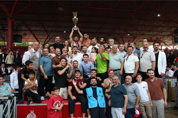 Kırkpınar’da başpehlivanlık ve kürsü dereceleri elde edildi