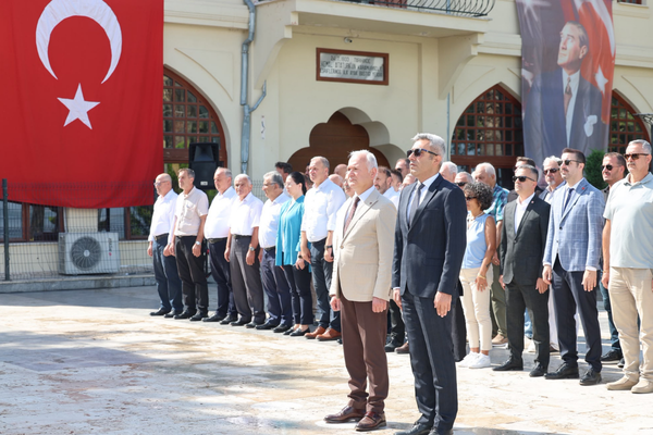 Karamürsel’de Atatürk’ün ilçeye gelişinin 93. yıl dönümü törenle anıldı