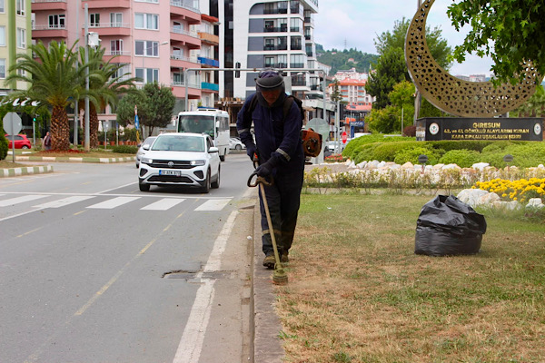 Giresun’da şehir genelinde çevre temizliği ve bakım çalışması yapıldı
