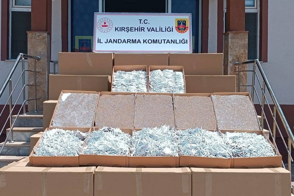 Kırşehir’de 1 milyon 26 bin kaçak makaron ele geçirildi