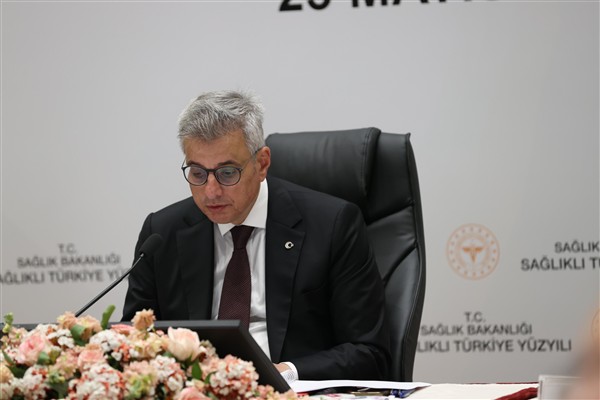 Bakan Memişoğlu, Batman’da sağlık yatırımlarını değerlendirdi