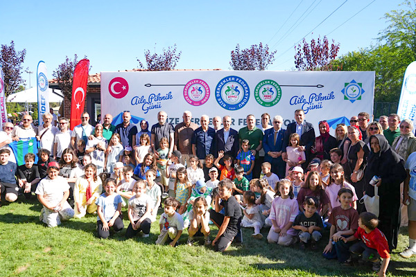 Ümraniye’de Anadolu Millet Bahçesi hizmete açıldı