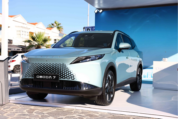 OMODA 7 ve JAECOO 7 Çeşme Marina’da yazın yıldızı oldu!