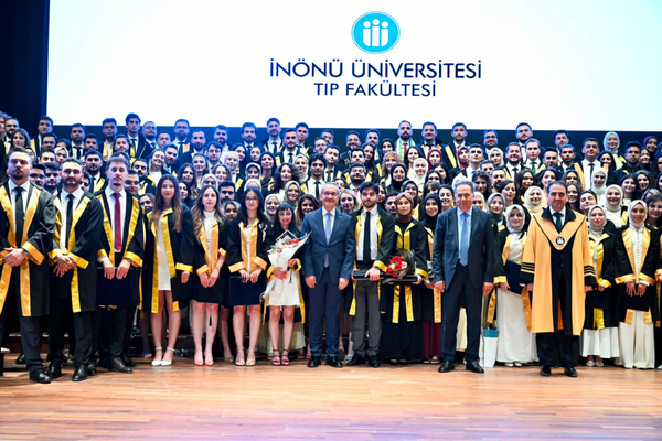 İnönü Üniversitesi Tıp Fakültesi 2025-2026 Mezuniyet Töreni gerçekleştirildi