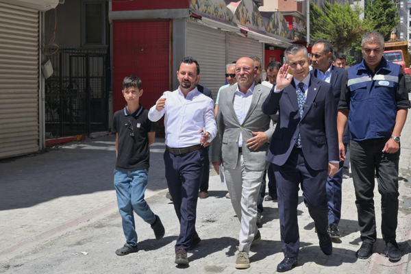 Esenyurt’ta 350 metrelik yağmur suyu hattı çalışması başladı