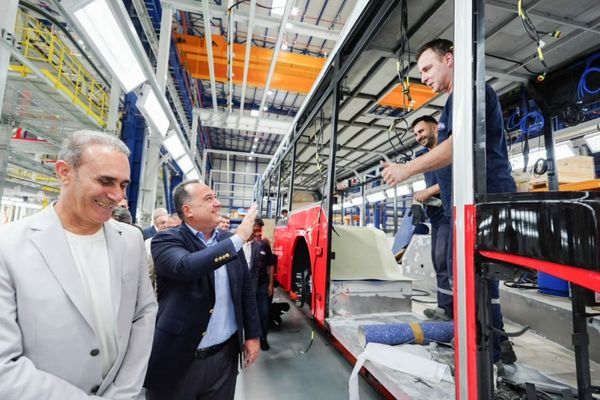 Manisa Büyükşehir filosuna 15 yeni otobüs katıyor