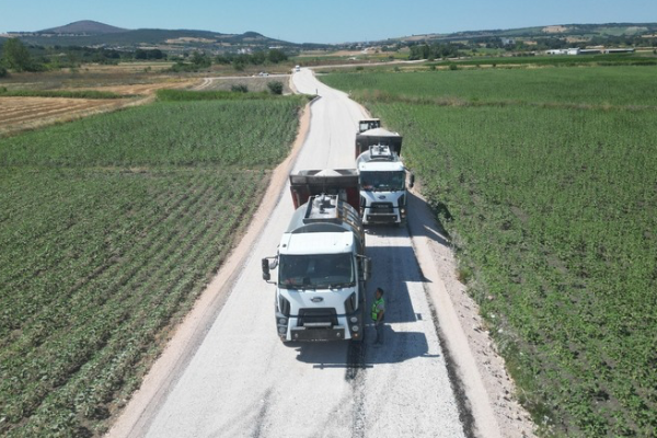 Akçalar’da 7,9 kilometrelik yol yenileme çalışması başladı