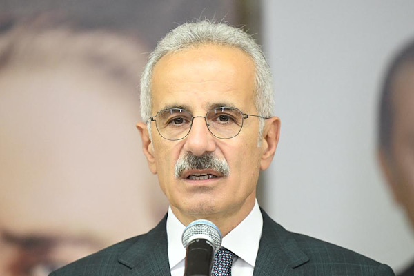Bakan Uraloğlu, Irak ile dijital altyapı iş birliğini görüştü