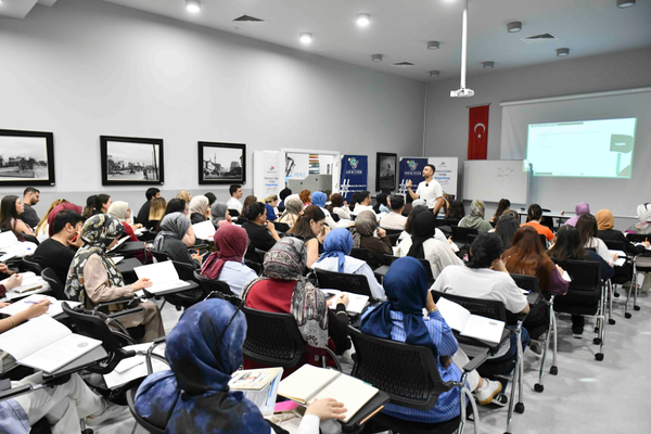 ABB’den öğretmen adaylarına ücretsiz AGS tekrar kampı