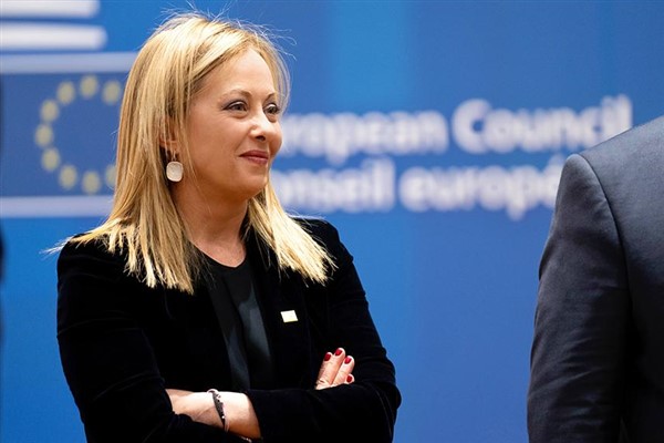 Meloni: Devlet düzgün insanların yanında yer alır, suçluların değil