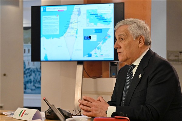 Tajani: Dışişleri Bakanlığını herkese açık bir yapıya dönüştürmek istiyoruz