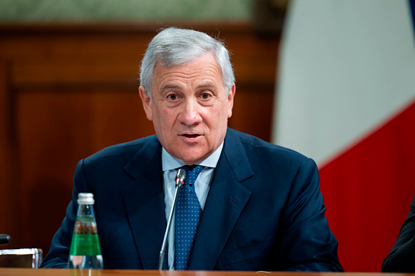İtalya Dışişleri Bakanı Tajani: İtalya, şaşırtmaya devam ediyor