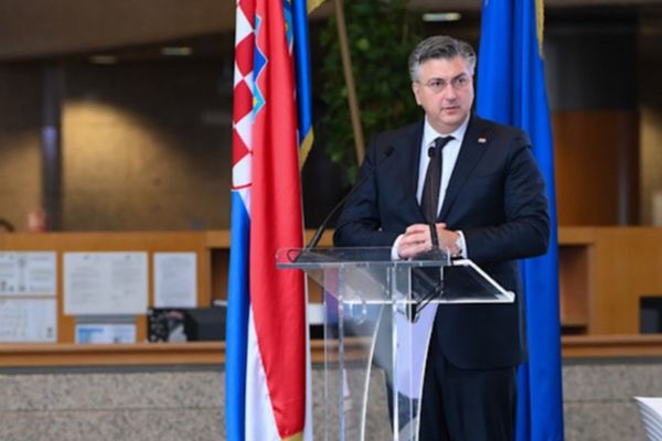 Plenkovic’ten Zafer ve Anavatan Teşekkürü Günü mesajı