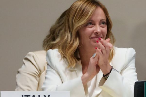Meloni, Val di Susa’da görev yapan Carabinieri personeliyle bir araya geldi