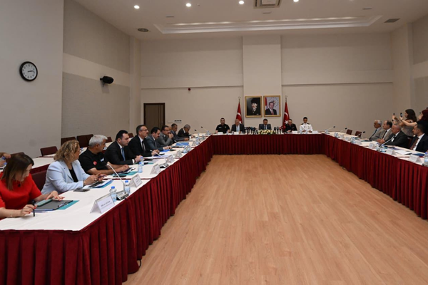 Kocaeli Valiliği’nde Genişletilmiş İl Güvenlik ve Asayiş Koordinasyon Kurulu toplandı