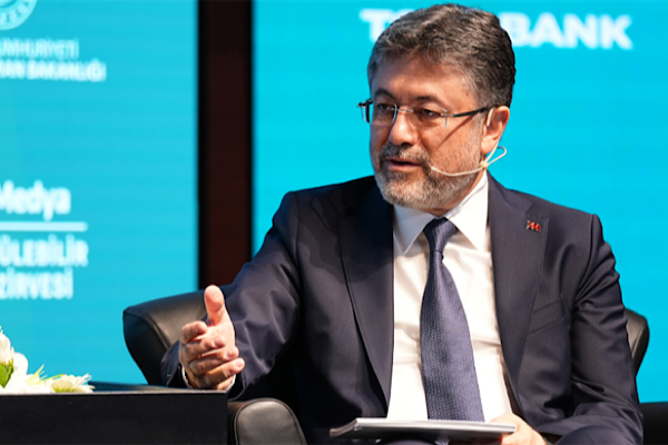 Bakan Yumaklı: İspanya’daki uçaklarımız da görevini tamamlayıp ülkemize dönüş yaptı