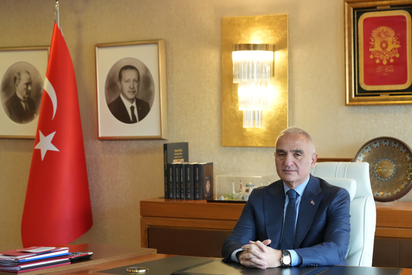 Bakan Ersoy: Tralleis’te 2 bin yıllık 300 kişilik antik havuz gün yüzüne çıkarıldı