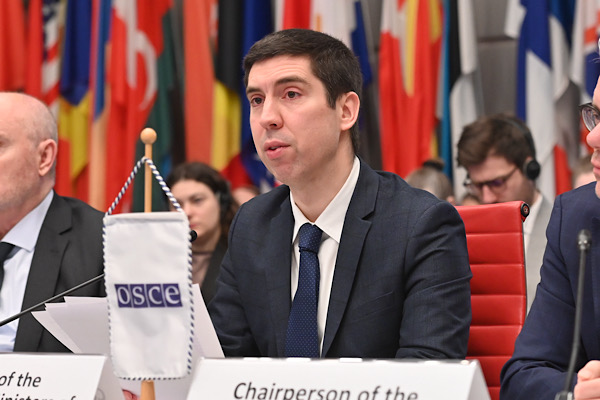 Popşoi, Estonya’nın ilk Moldova Büyükelçisi Königsberg ile bir araya geldi