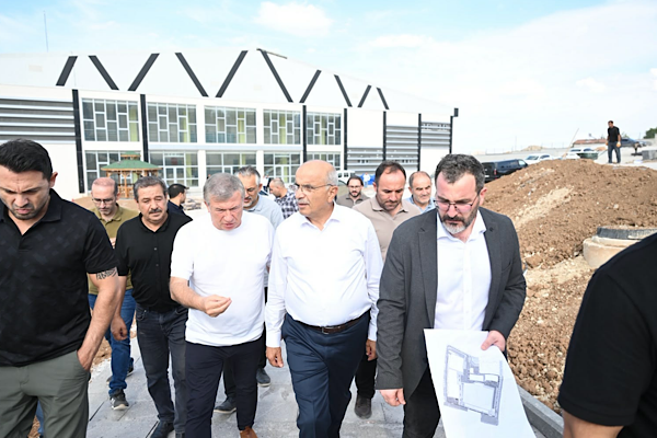 Malatya’daki spor yatırımları spor dünyasının isimlerine tanıtıldı