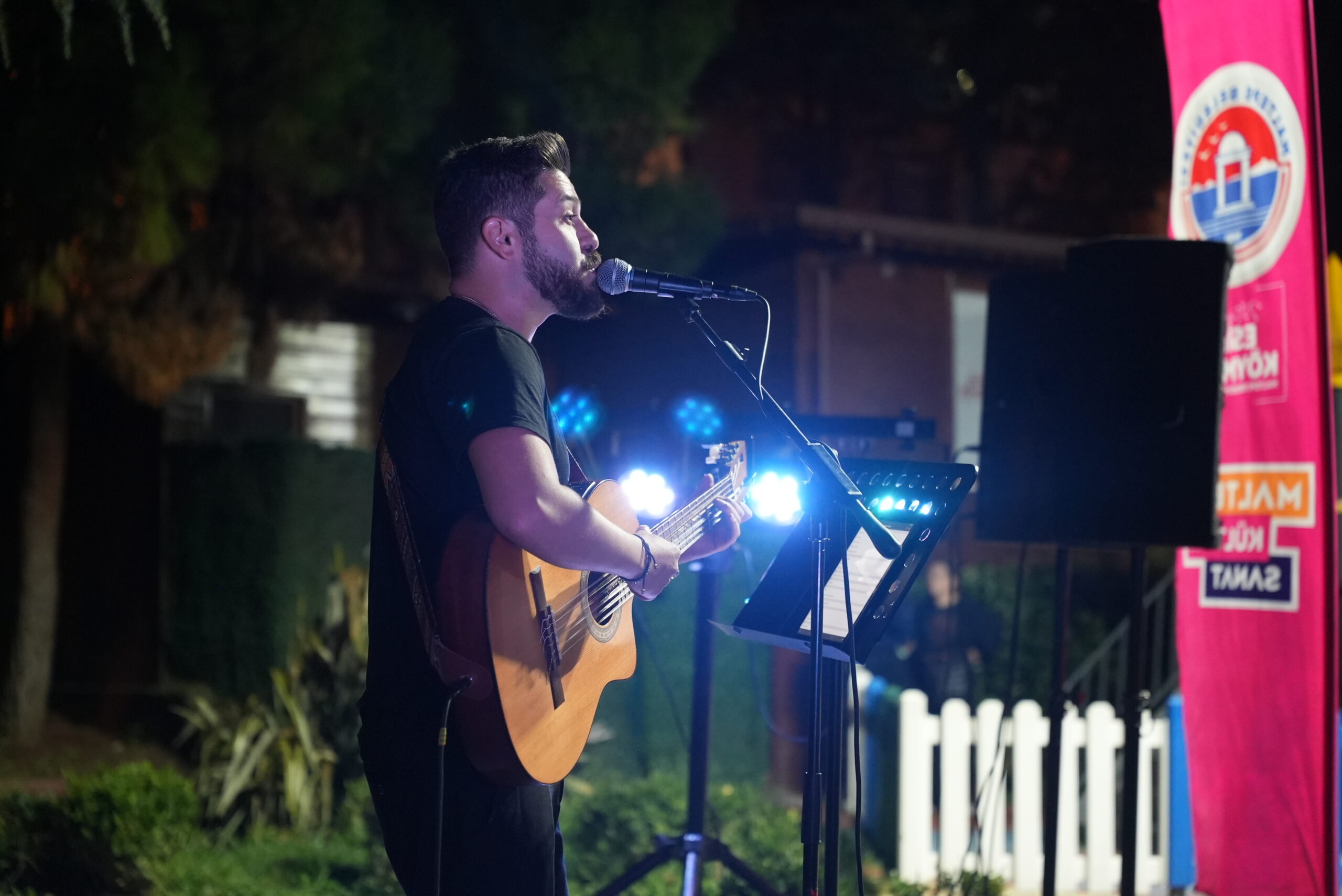 Maltepe’de mahallelerde konserler sürüyor