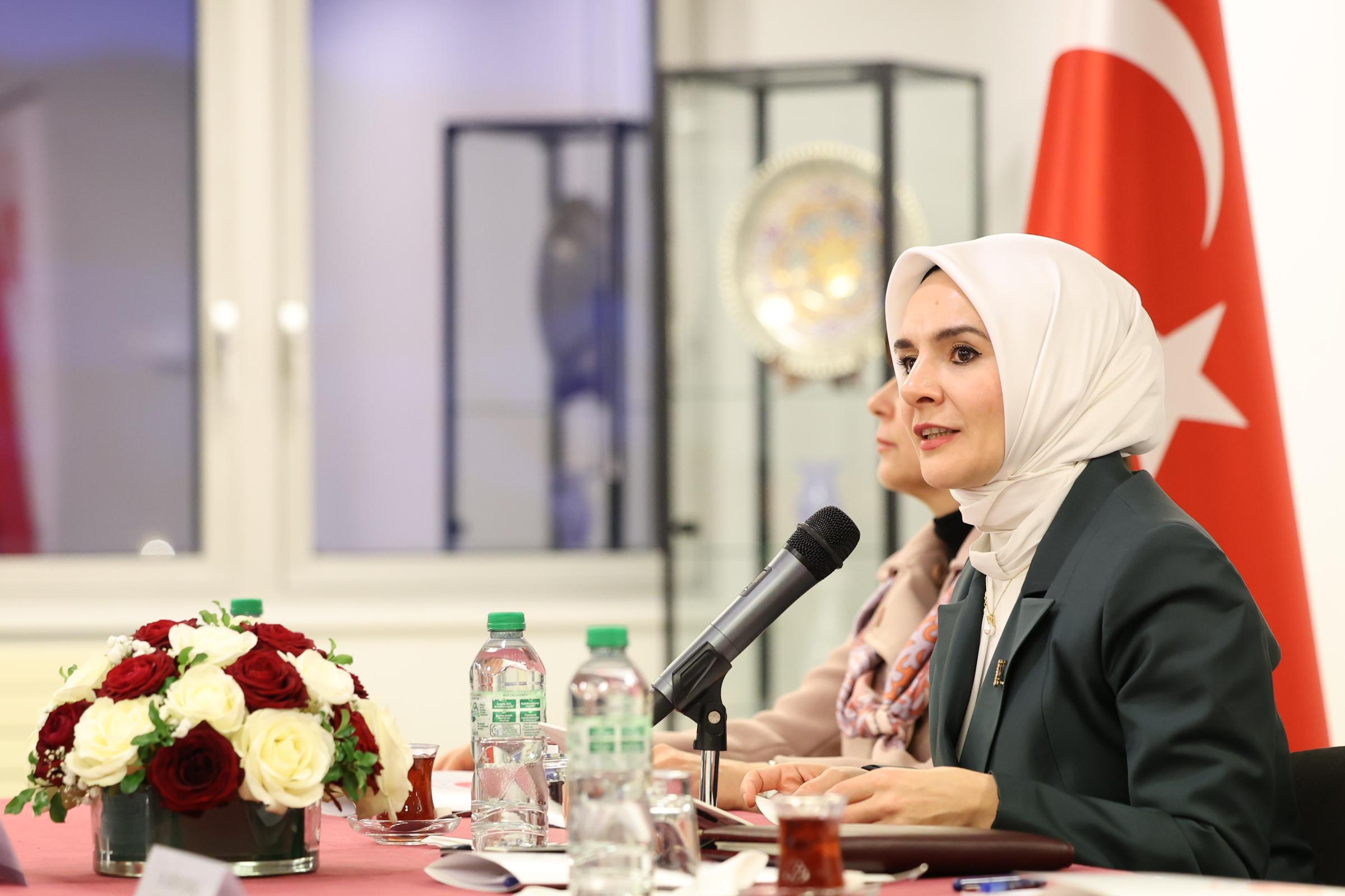 Göktaş, İstanbul’da muhtarlarla bir araya geldi