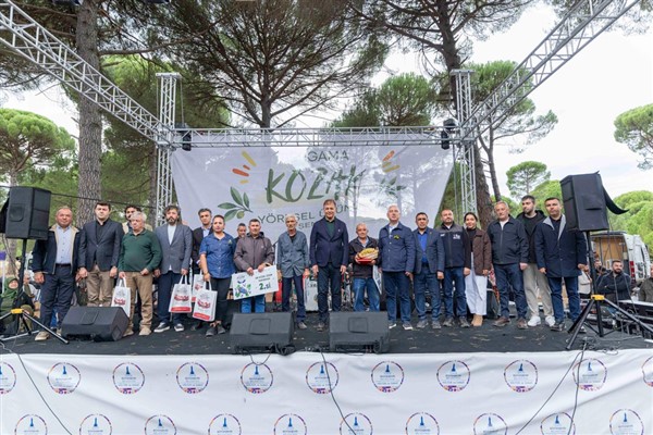Bergama Kozak Yöresel Ürünler Şenliği düzenlendi