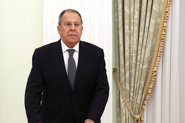 Lavrov: Seçimlere katılmak, Rusya’yı zayıflatmak isteyenlere ortak yanıt olacak