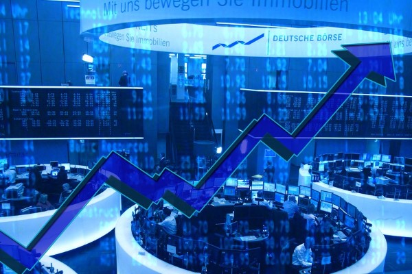 Döviz piyasasında dolar karşısında karışık seyir