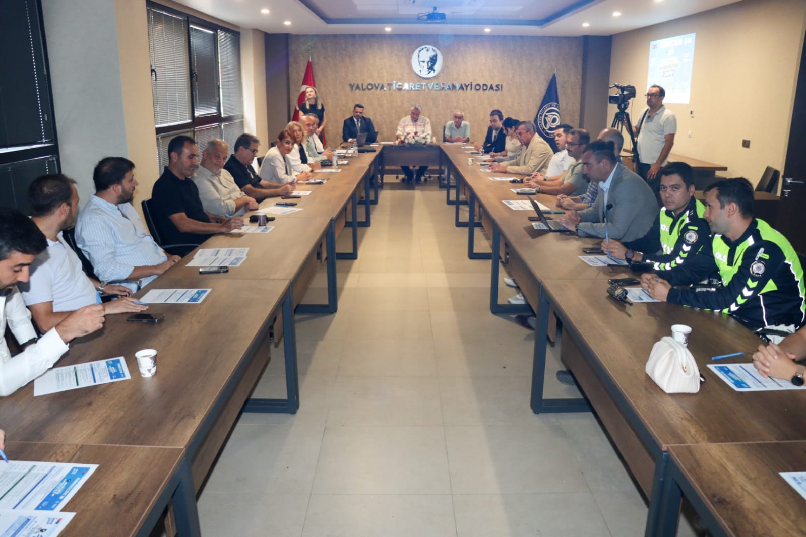 “Yalova Merkezini Yayalaştırma Projesi Çalıştayı” düzenlendi