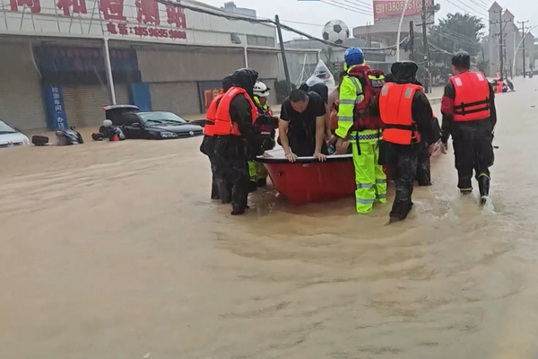Çin’in Fujian eyaletinde Tayfun Saudel nedeniyle 599 bin kişi tahliye edildi